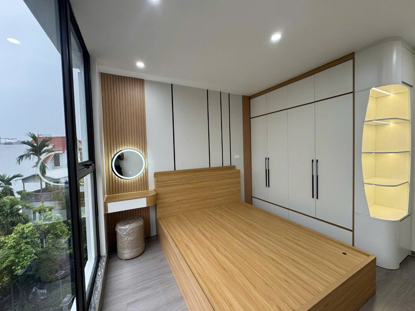 BÁN CH DÒNG TIỀN NGUYỄN ĐỨC CẢNH - HIỆU XUẤT CAO. 68m 6 Tầng Thang máy chỉ Hơn 15 tỷ